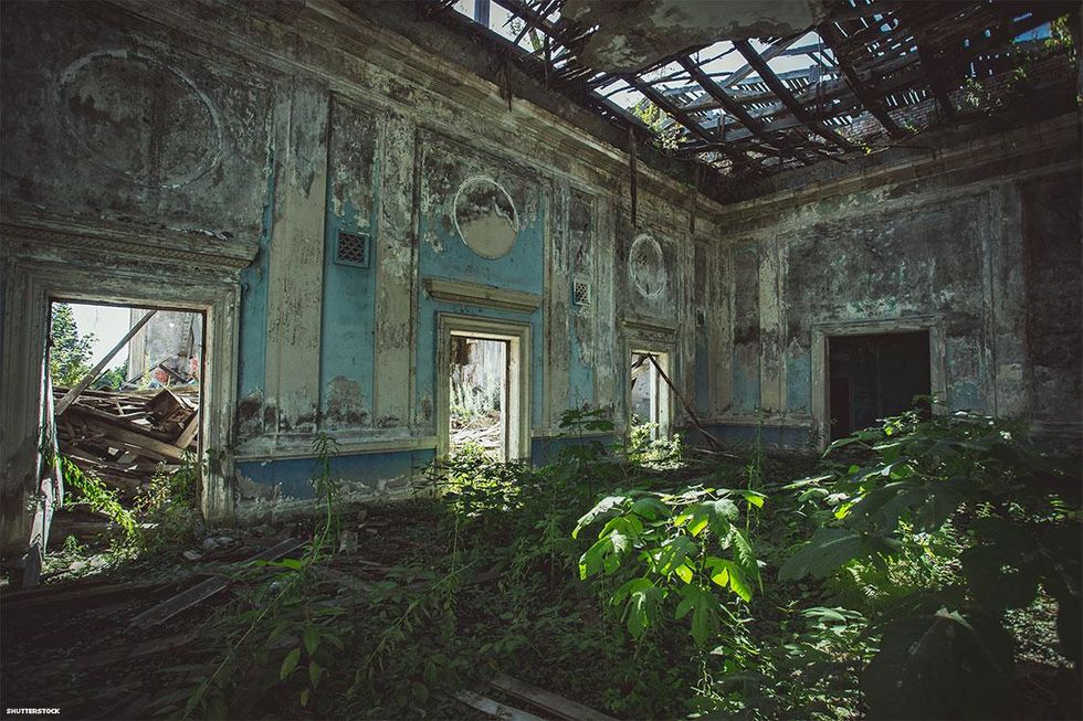 15 Creepy Abandoned Buildings