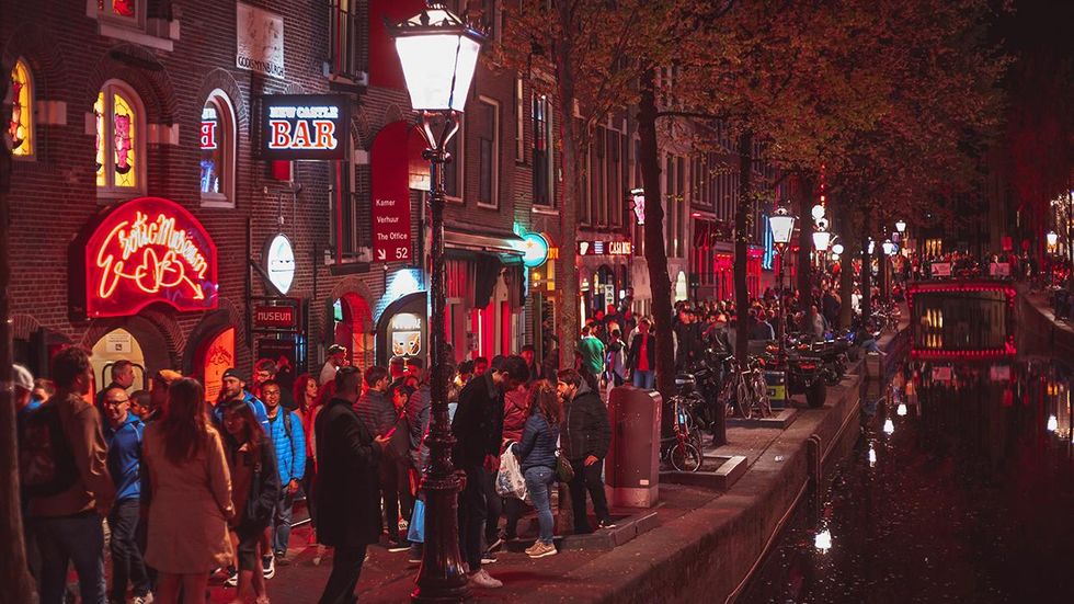 Amsterdam Bans Marijuana Use on Red Light District Streets