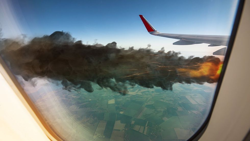 Are Modern Twin Engine Jetliners Safe?