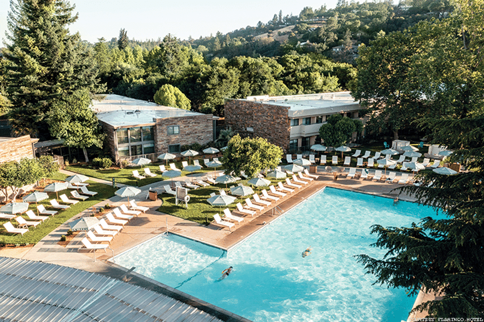 Celebrate your Memorial Day Weekend at The Flamingo Hotel in Santa Rosa, California