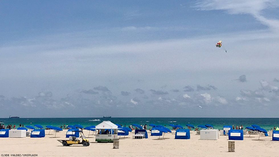  clyde-valdez-8ycxjgpxq8m-unsplash