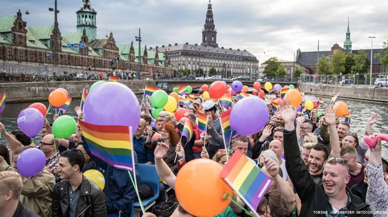 Copenhagen Canal boat celebrates Pride