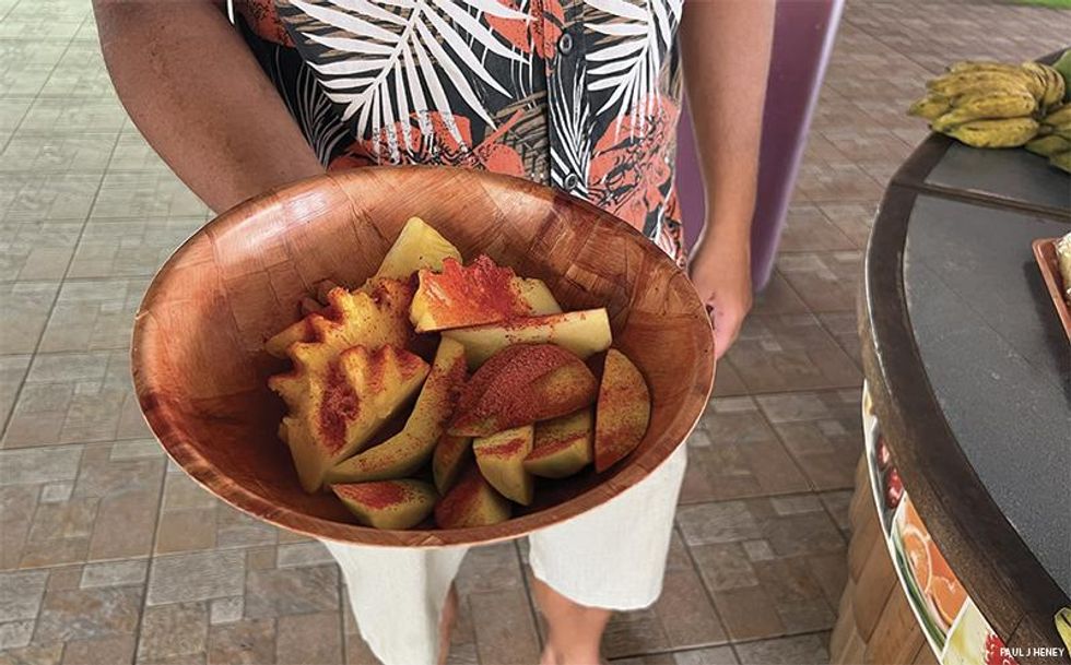 Corallina Tours guide Maui