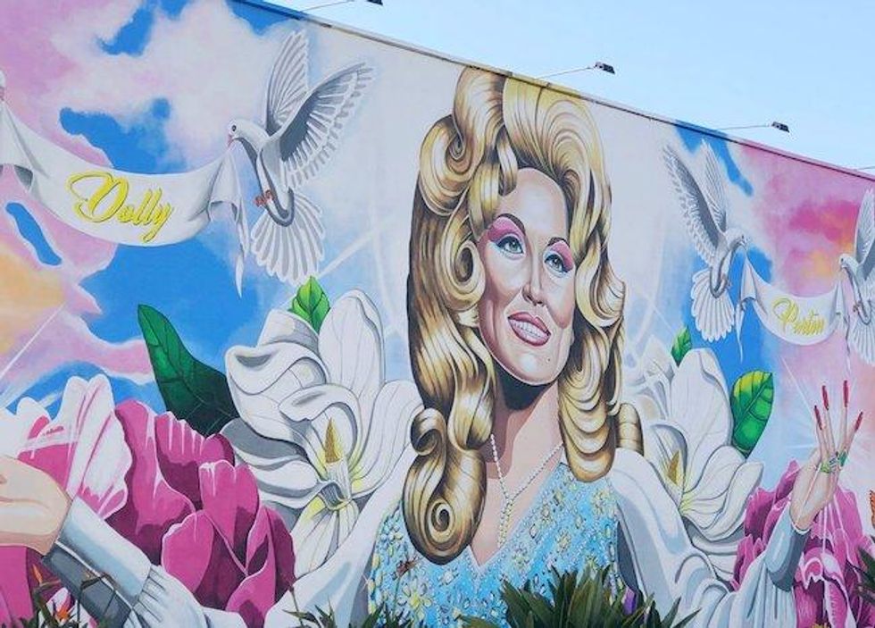 dolly-parton-mural-full-view-medium.jpeg