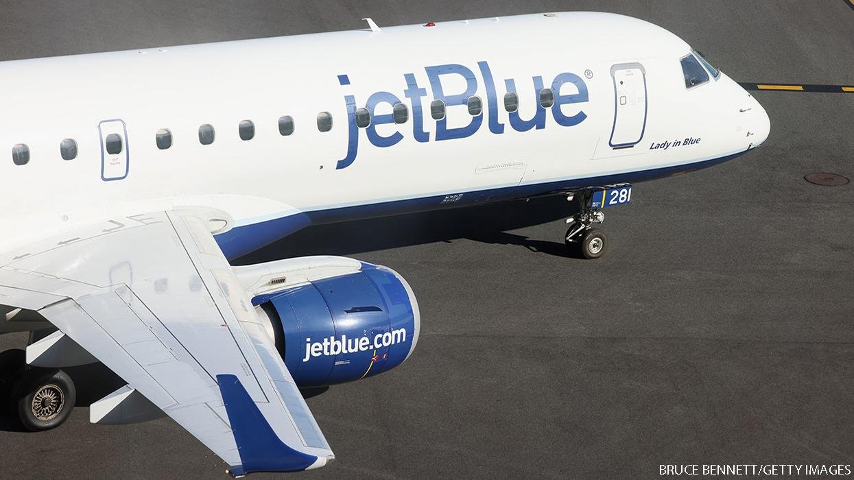 Jetblue Firefighting Fire On Board Plane Forces Emergency Evacuation
