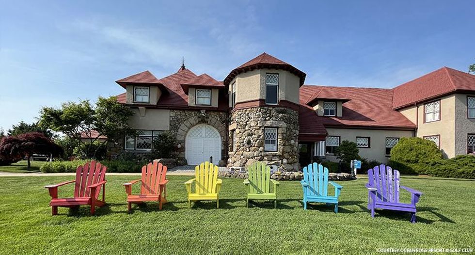 From special resort packages to rainbow Adirondacks, these hotels know how to help us celebrate our heritage in style.\u200b