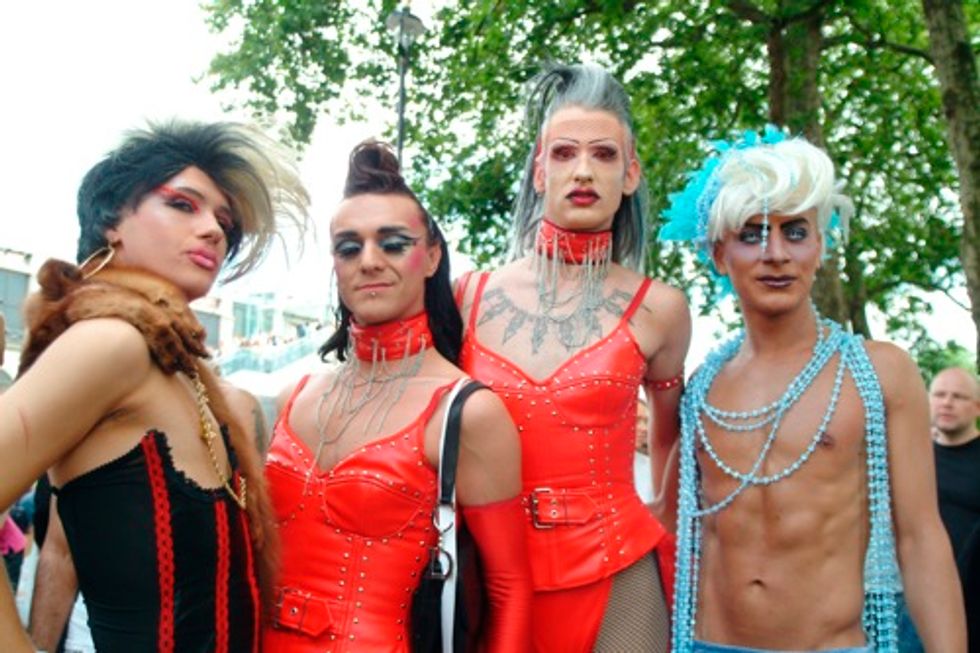 Gayprideparaders_500x333.shkl