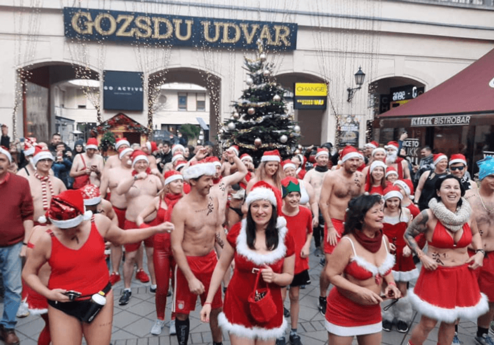Here are some of our favorite Santa speedo and skivvy races for 2021