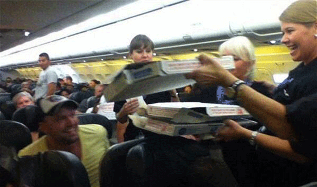 Pilot Buys Pizza for Entire Stranded Plane