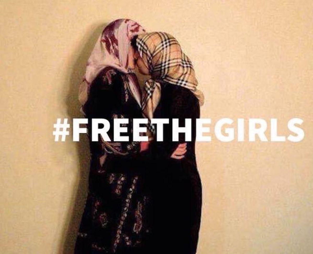 Two Teenage Girls In Morocco Face Up To Three Years In Prison For Kiss