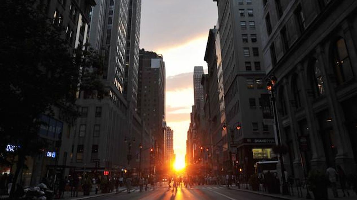 Manhattanhenge Promises Sun We Actually Want