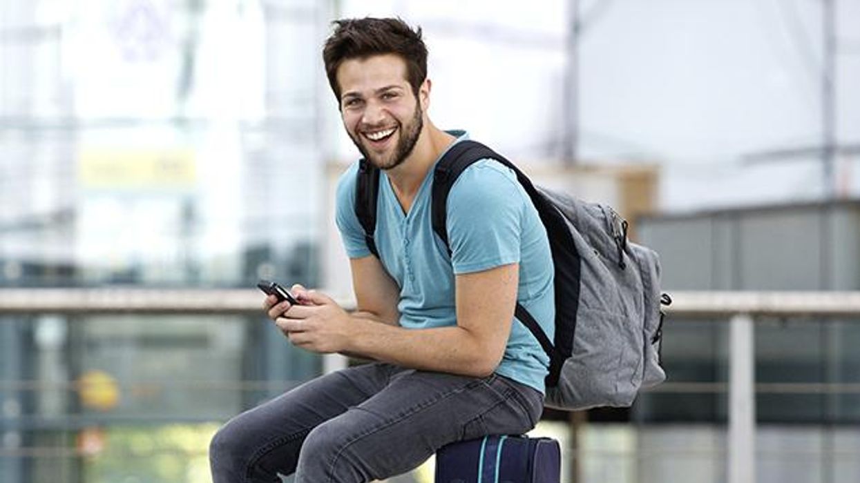 See How Gays Travel Over the Holidays In One Nifty Infographic