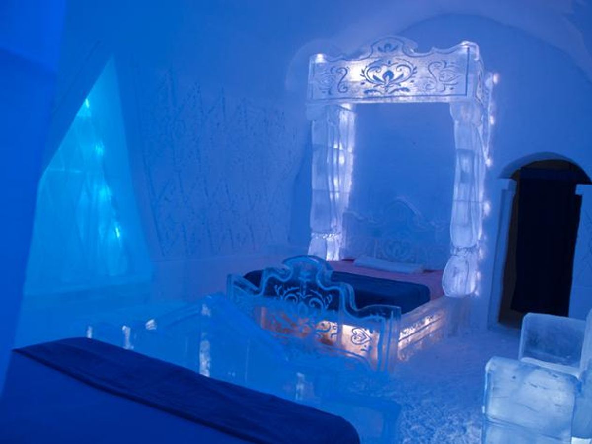 Quebec City Hotel Getting Frozen Treatment