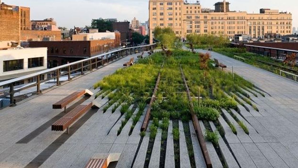 New York, Hawaii, Canada Victorious in LGBT Travel Survey