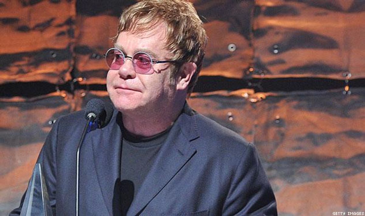 Elton John Decides to Perform in Russia: 'I've Got to Go'
