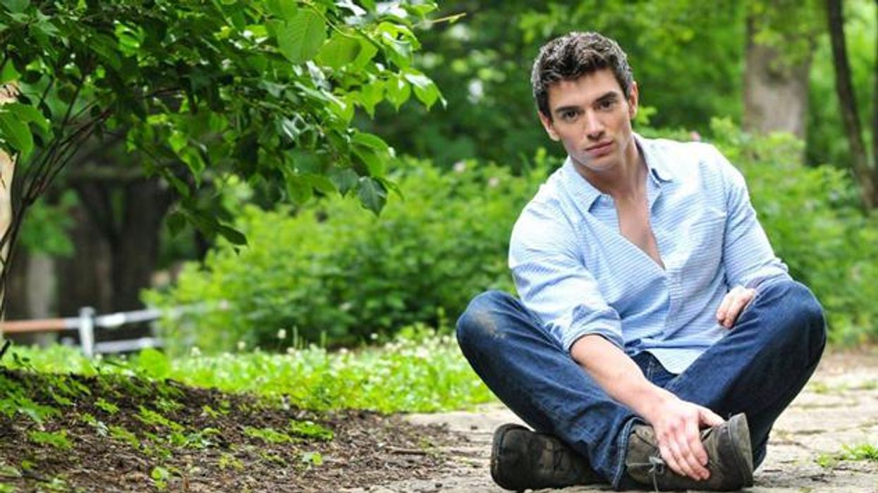 See Gay Country Singer Steve Grand in Chicago