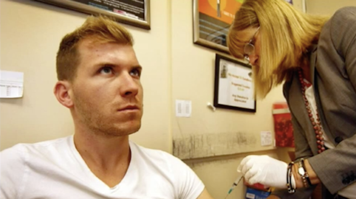 LA Gay, Bisexual Men Told to Get Meningitis Vaccination