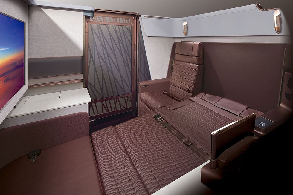 Japan Airlines Unveils New A350-1000 Interiors \u2013 The design combines maximum luxury with innovative high-tech features.