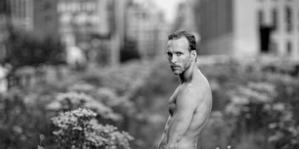 Kevin McDermott Photographs Naked Men On The High Line kevin-mcdermott-photographs-naked-men-on-the-high-line