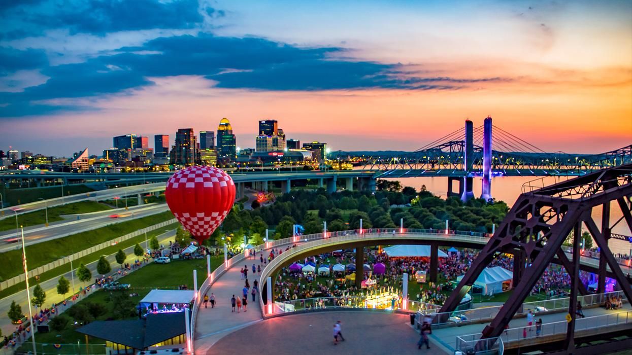 Louisville Kentucky skyline