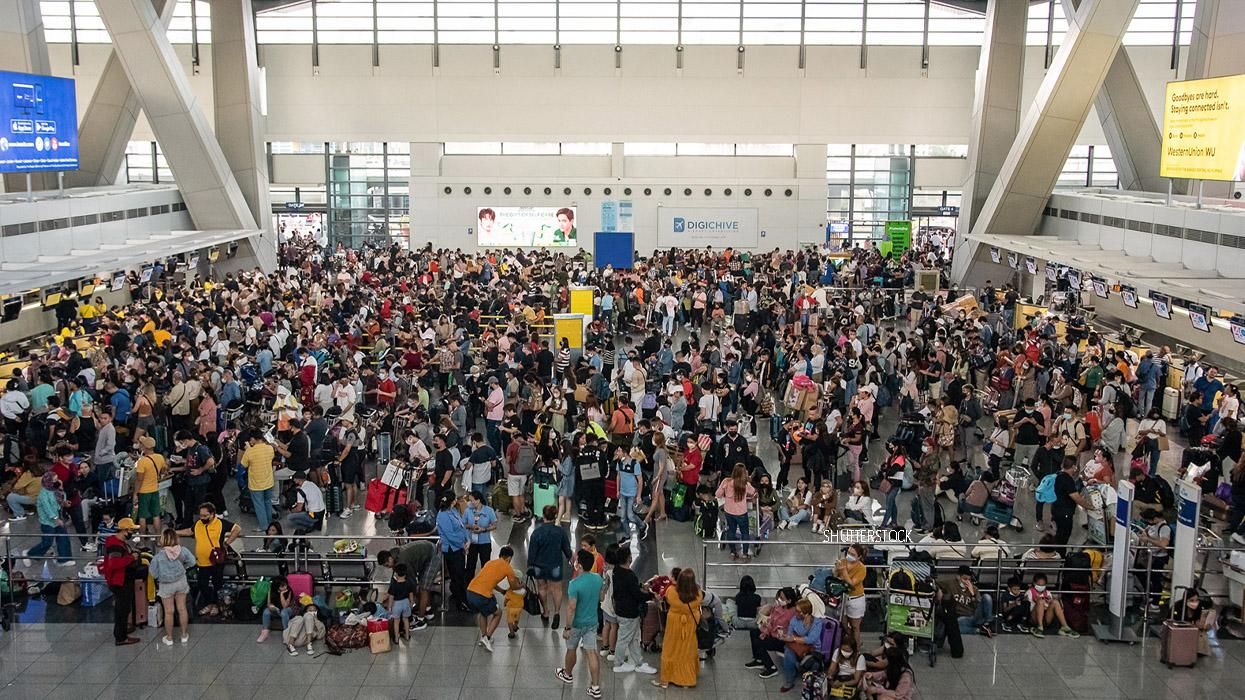 Manila Airport overflowing with stranded passengers