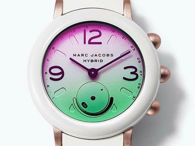 kilometer Placeret Bærecirkel Coveted: Marc Jacobs Riley Hybrid Smartwatch