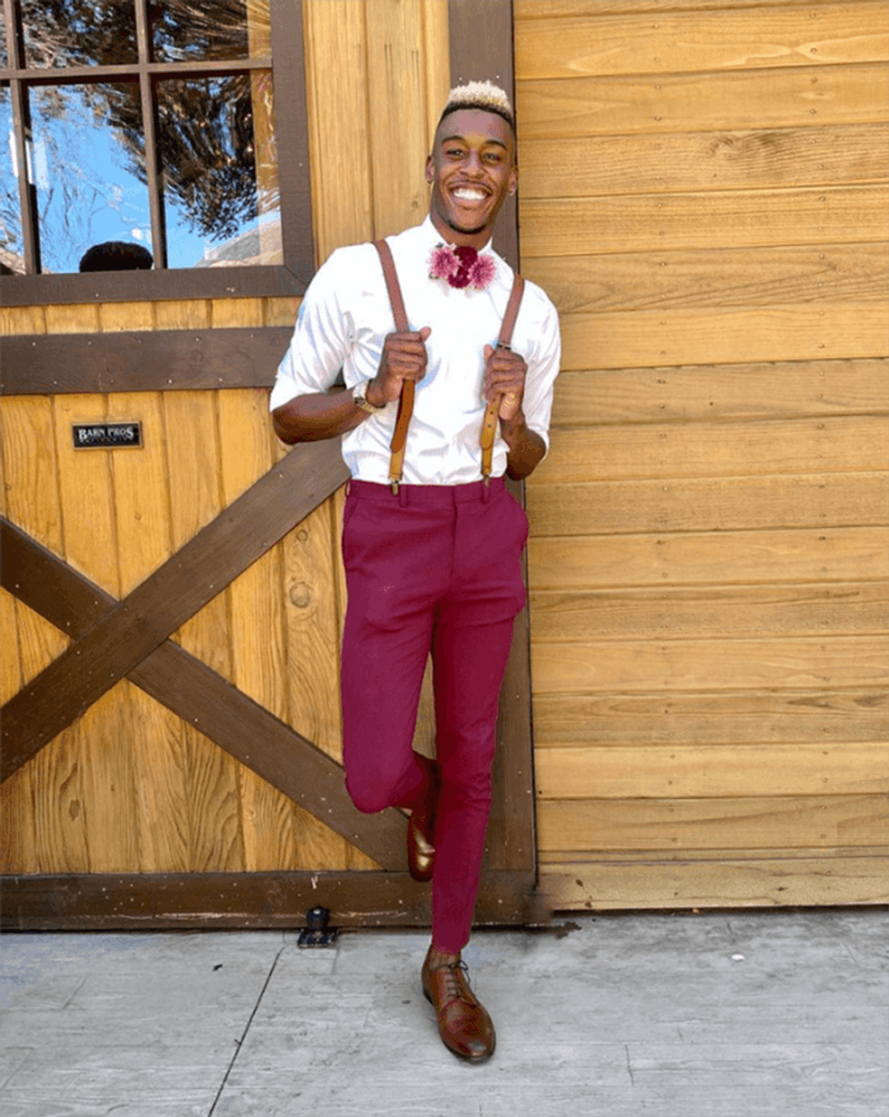 Meet Out Los Angeles Cheerleader Quinton Peron!