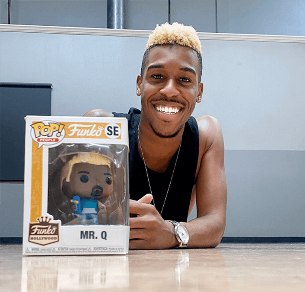 Meet Out Los Angeles Cheerleader Quinton Peron!