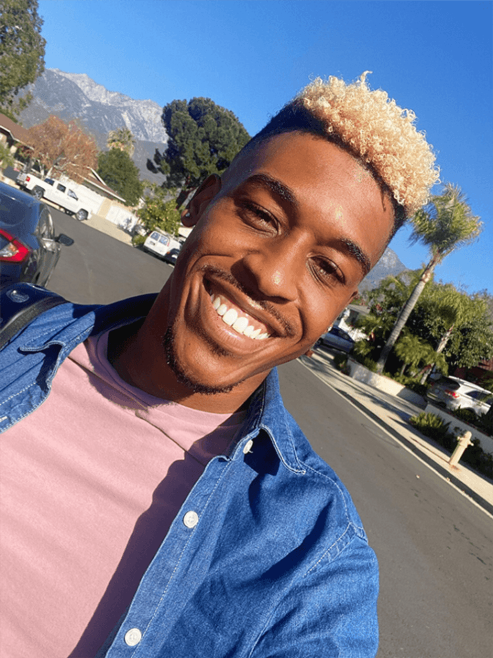 Meet Out Los Angeles Cheerleader Quinton Peron!