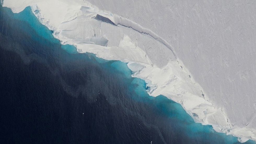 New Finds Could Foreshadow Catastrophic Collapse of Doomsday Glacier