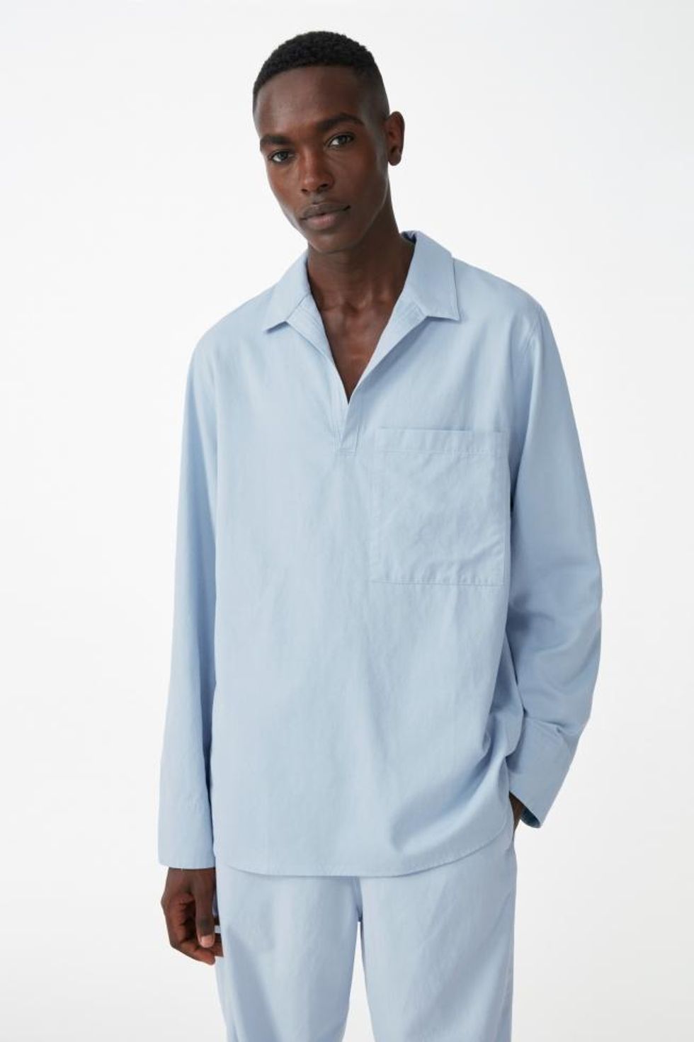 Organic open collar V-neck shirt