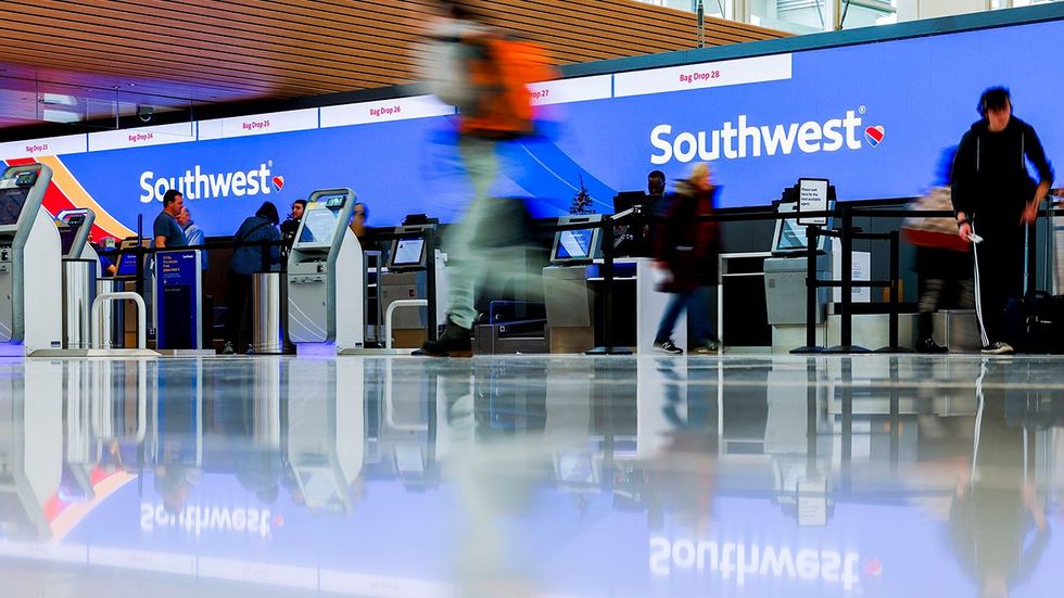 Passengers stranded as Southwest cancels flights