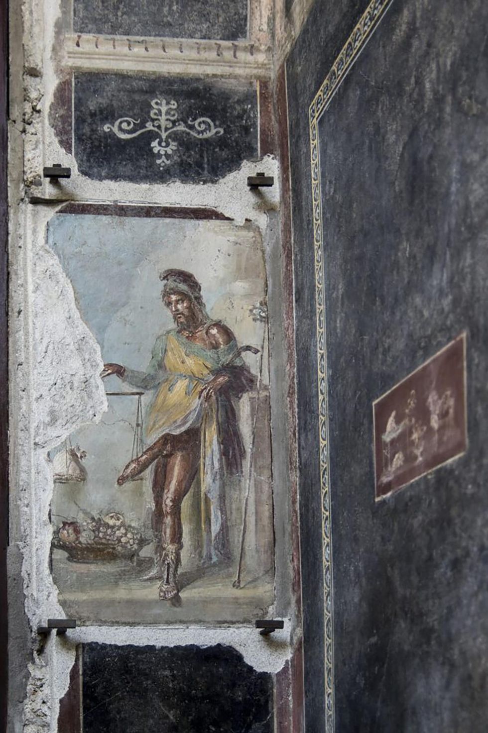 Reopened Pompeii \u2018Phallus\u2019 Villa May Have Been Owned by Two Gay Men