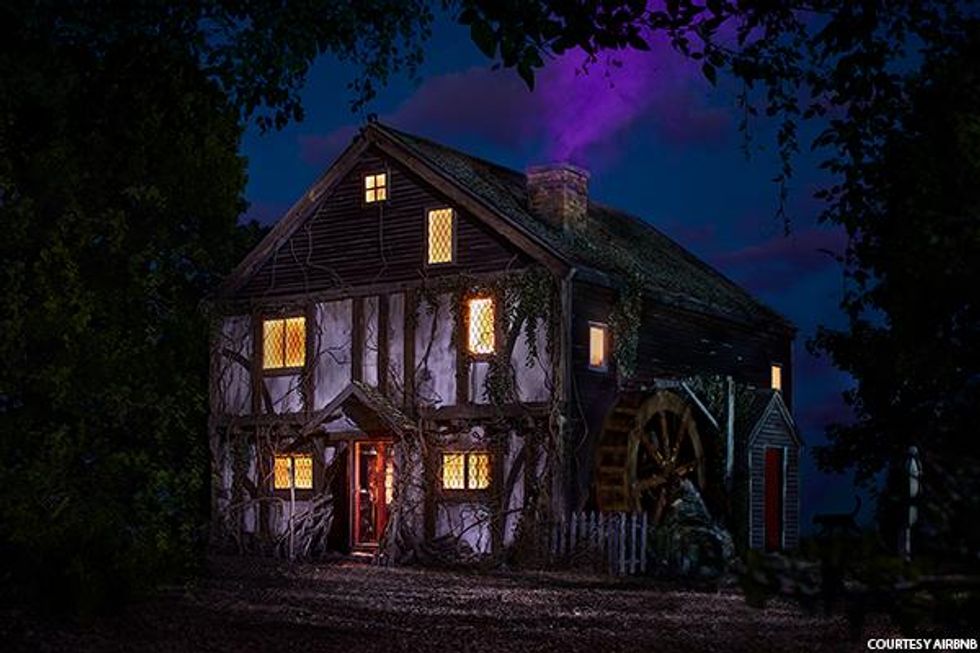 Spend a Night at the \u2018Hocus Pocus\u2019 Cottage