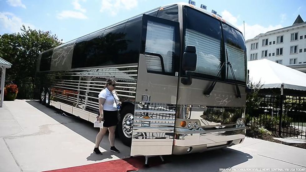 The Suite 1986 Tour Experience at Dollywood