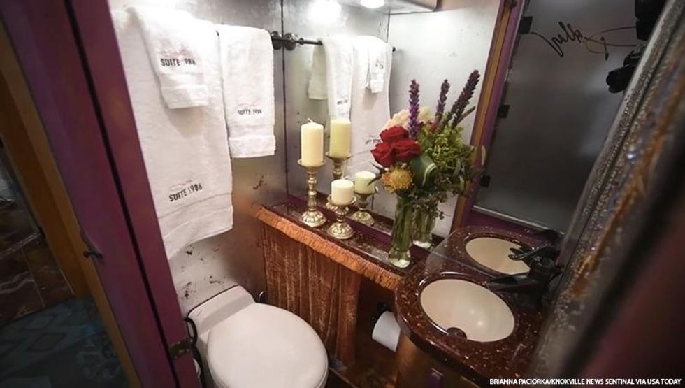 The Suite 1986 Tour Experience at Dollywood