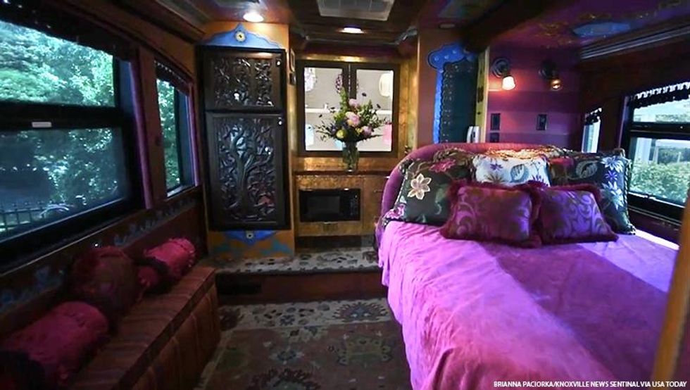 The Suite 1986 Tour Experience at Dollywood