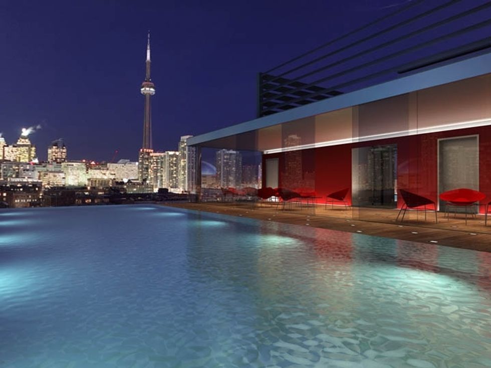 Thompson Toronto - Pool Image