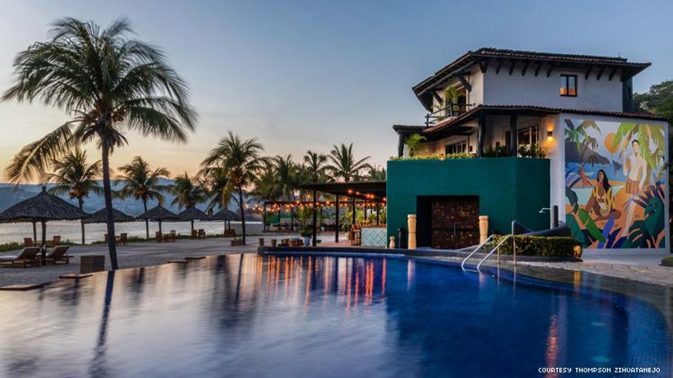 Thompson Zihuatanejo