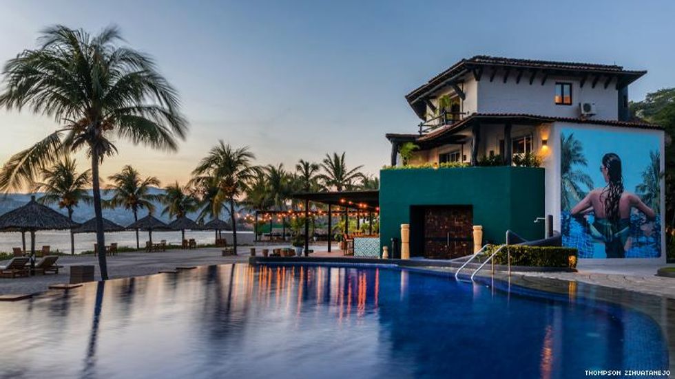 Thompson Zihuatanejo