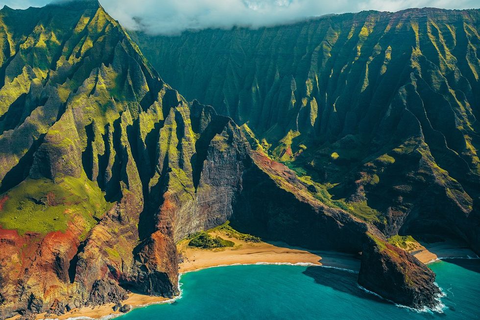 Top 10 Most Instagrammable Beaches in the World\u2013 8. Napali Coast, Kauai \u2013 USA