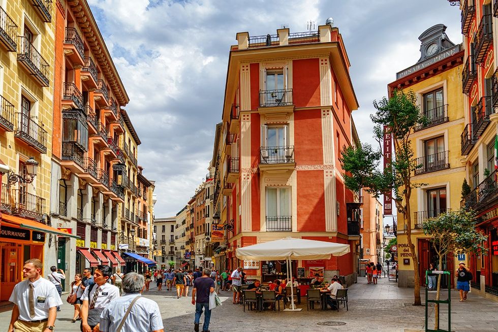 Top 15 travel destination for LGBTQ+ travelers according to misterb&b and Out Traveler magazine \u2013 Madrid