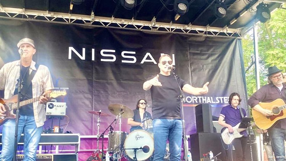 Ty Herndon at Chicago Market Days