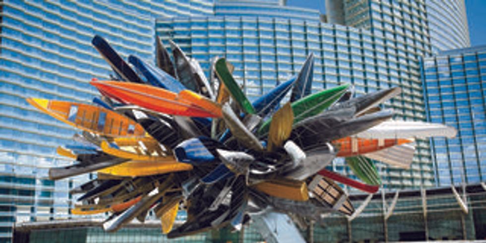 Vdara_Hotel_Spa_-_Nancy_Rubins_-_Big_EdgeLOW