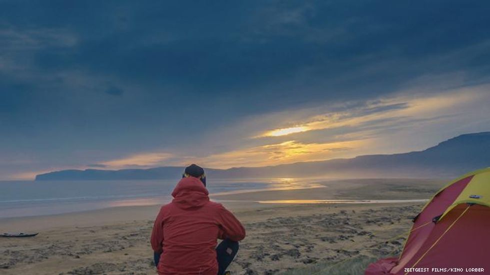 Veiga camping in Against the Current documentary