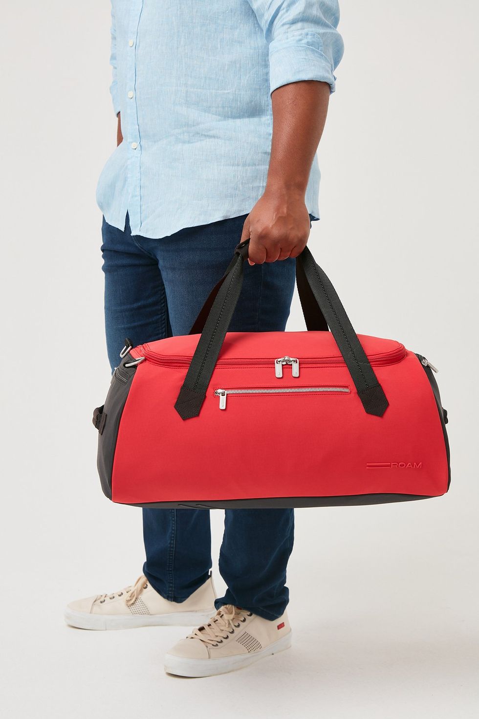 Why You Need These 5 Roam Luggage Bags and Accessories: Medium Duffel Bag