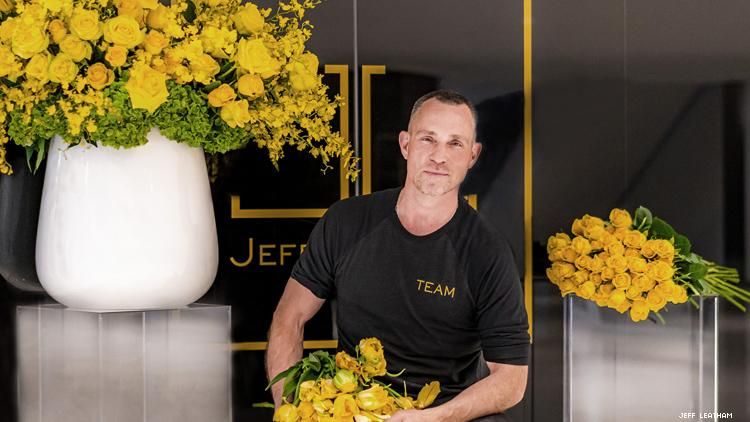 Jeff Leatham with yellow roses