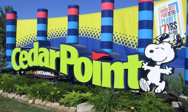 Amusement Park Cancels Wedding Contest Rather Than Include Gay Couple