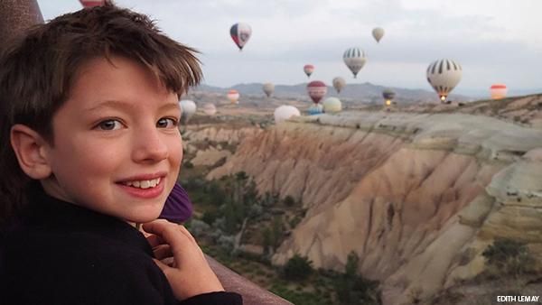 20 Pics of Family on World Tour Before Children Lose Their Vision