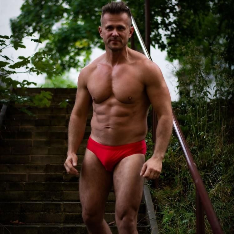 게이 젊은 옛 데이트